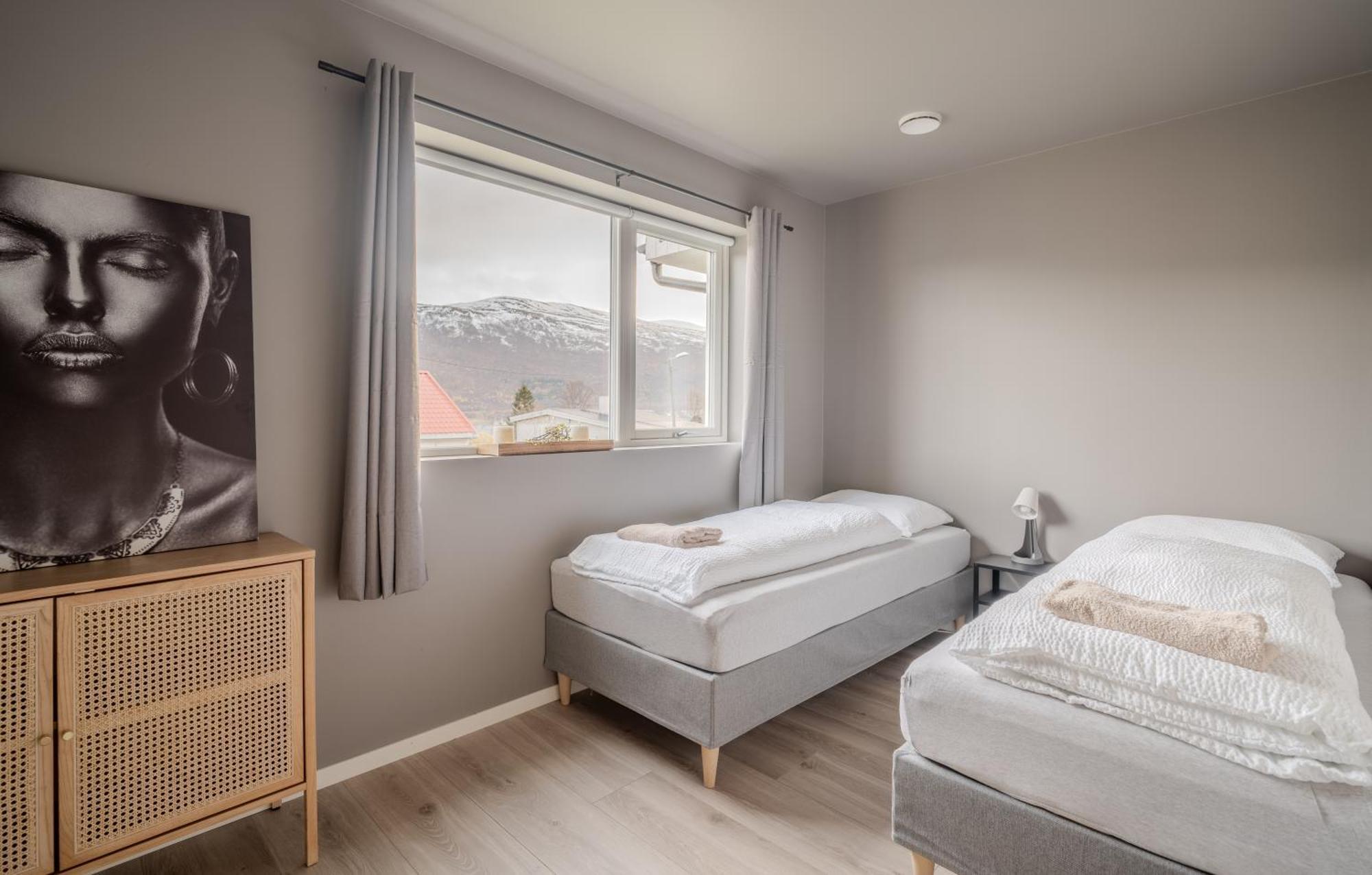 Staying Apt 3 - New And Modern Тромсе Екстер'єр фото